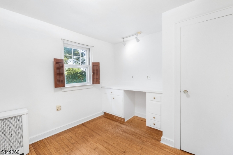 57 Pine St Property Photo 21