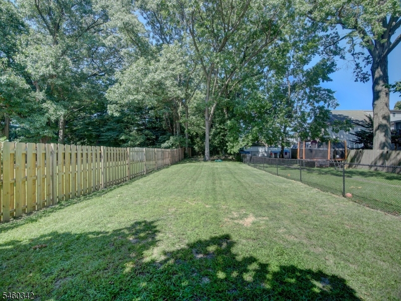 119 Garden Ave Property Photo 2
