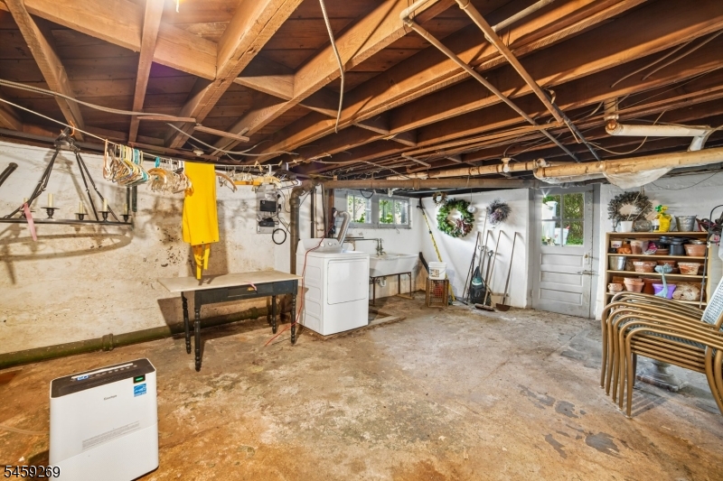 72 Gould Pl Property Photo 38