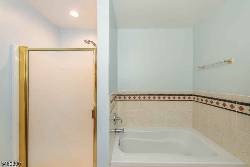 904 Wendover Ct Property Photo 25