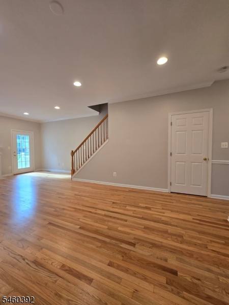 567 Coventry Dr Property Photo 3