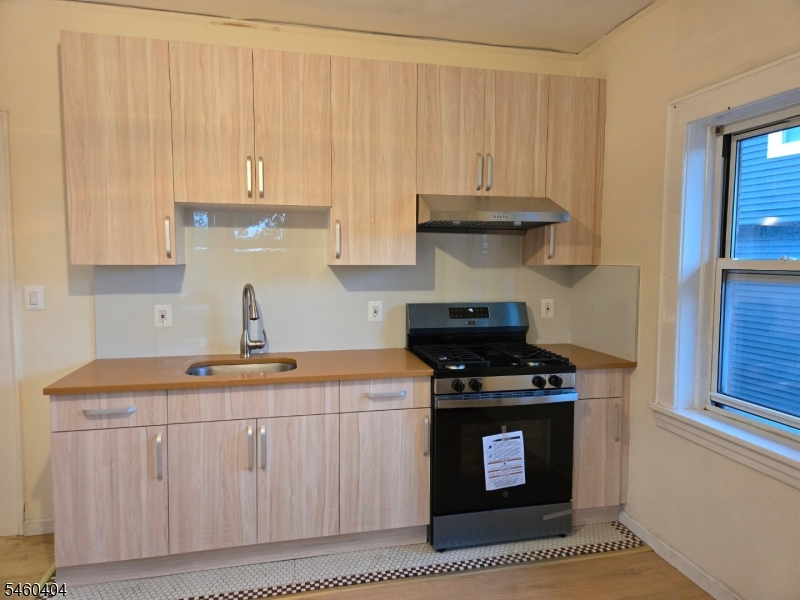 73 Elm St 4 Property Photo 1