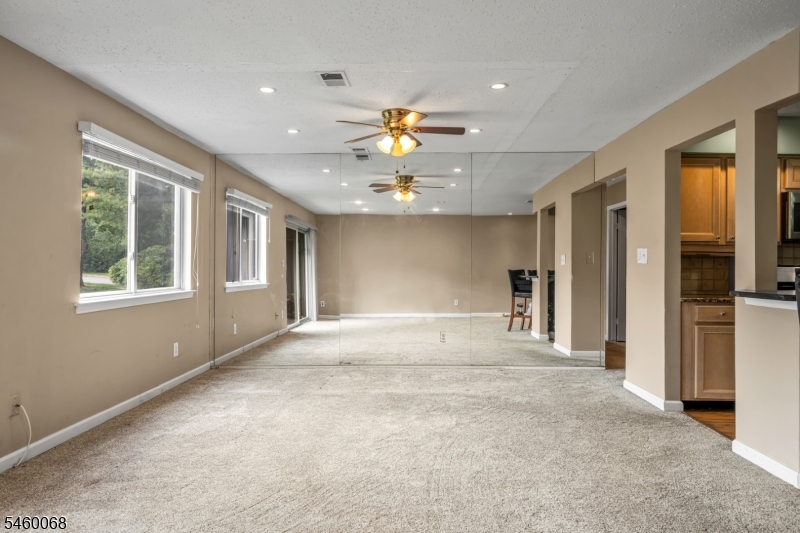 60 Drake Ln Property Photo 11