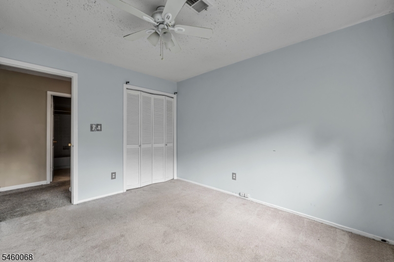 60 Drake Ln Property Photo 16