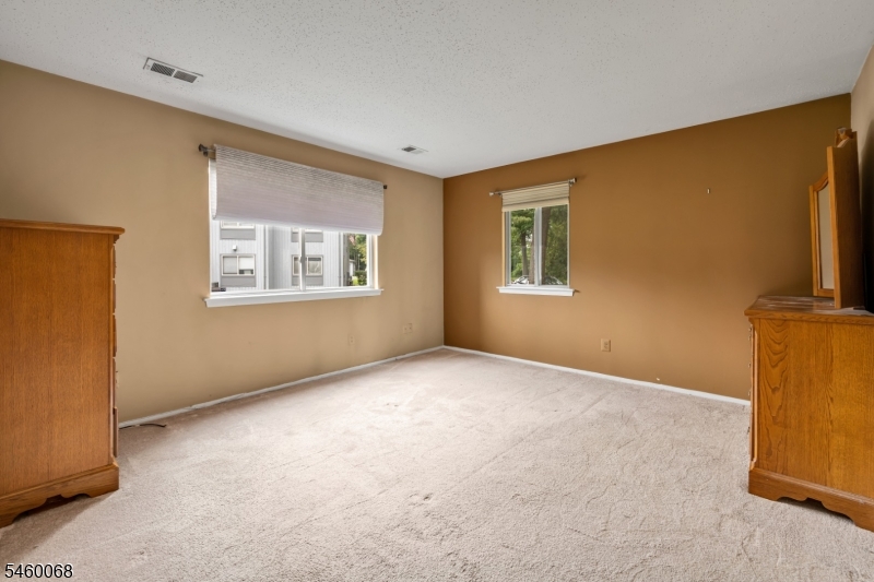 60 Drake Ln Property Photo 18