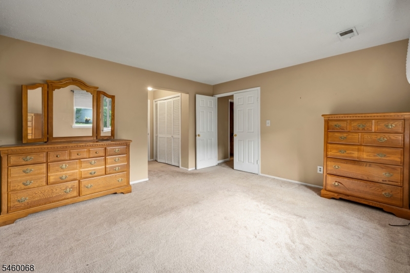60 Drake Ln Property Photo 19