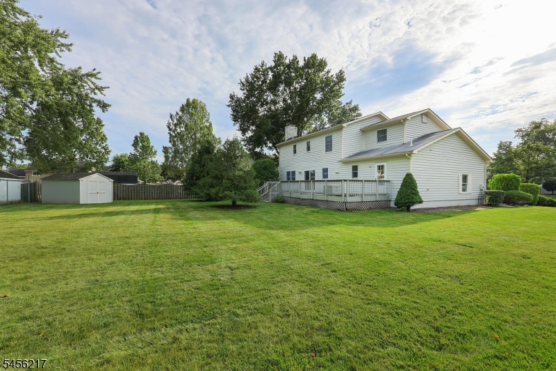 65 Dunedain St Property Photo 41