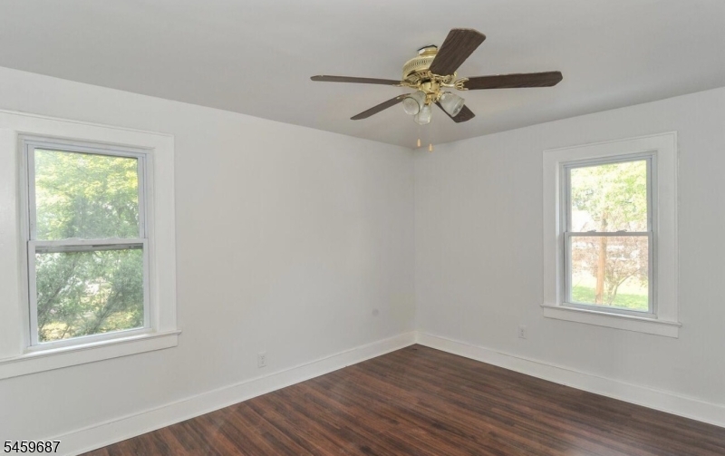 280 Seneca Pl 2 Property Photo 11
