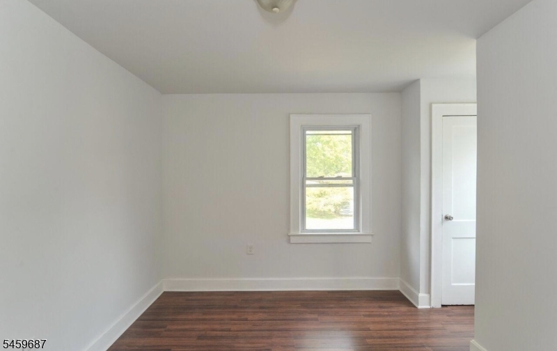 280 Seneca Pl 2 Property Photo 15