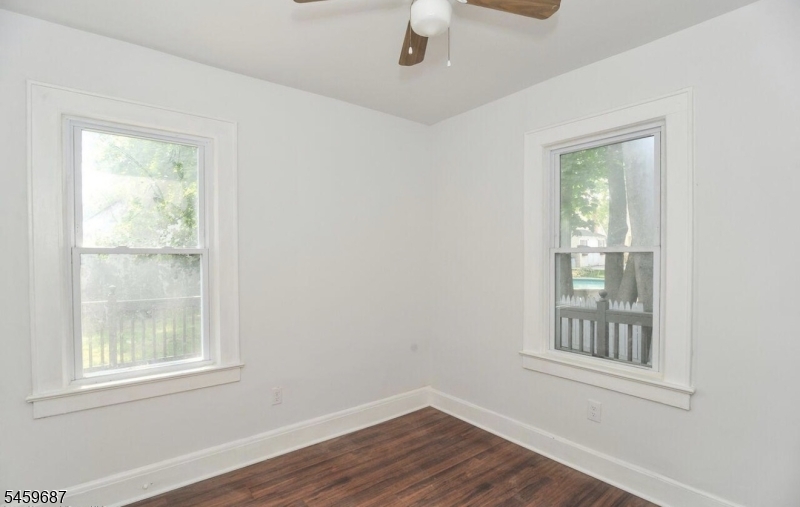 280 Seneca Pl 2 Property Photo 17