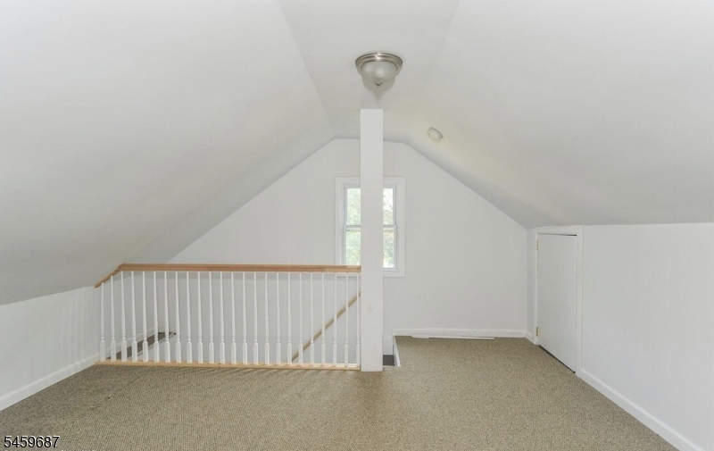 280 Seneca Pl 2 Property Photo 19