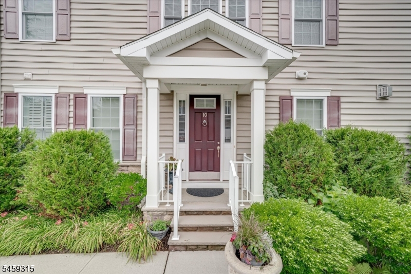 10 Fillmore Dr