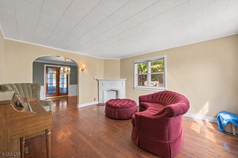 10 Sussex Rd Property Photo 2