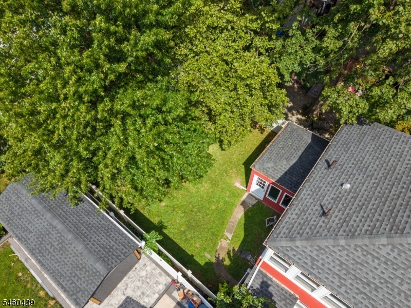10 Sussex Rd Property Photo 18