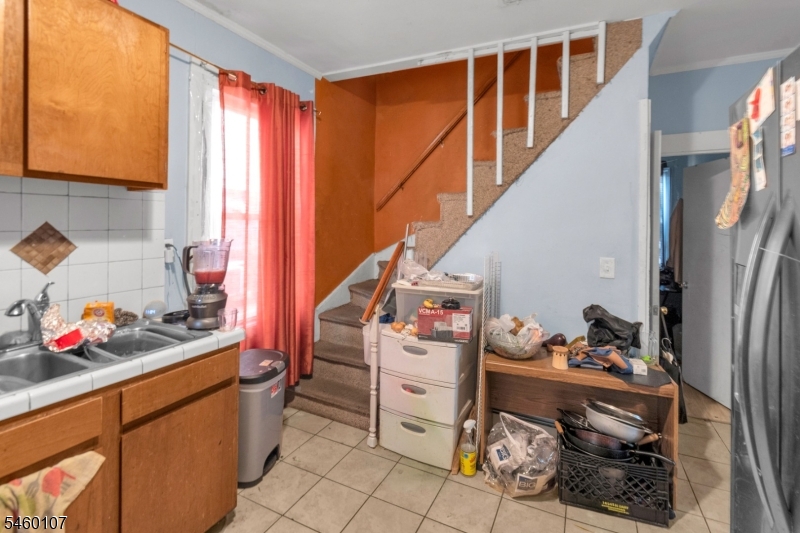 256 Edmund Ave Property Photo 6