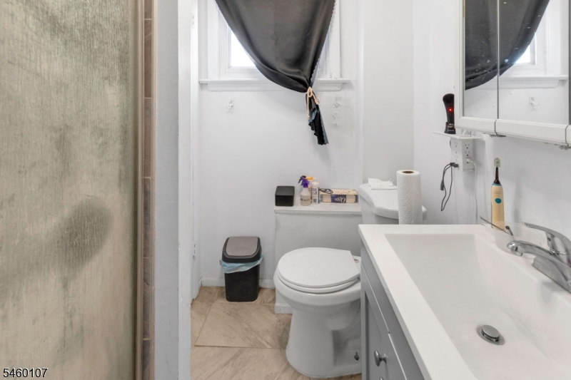 256 Edmund Ave Property Photo 11