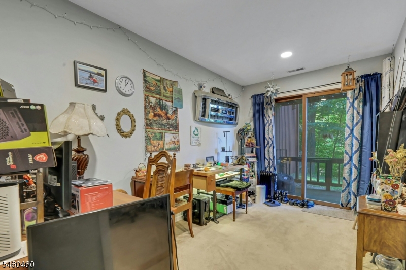 4 Davos Dr 9 Property Photo 15