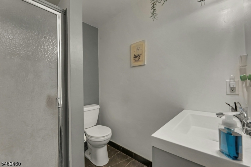 4 Davos Dr 9 Property Photo 17