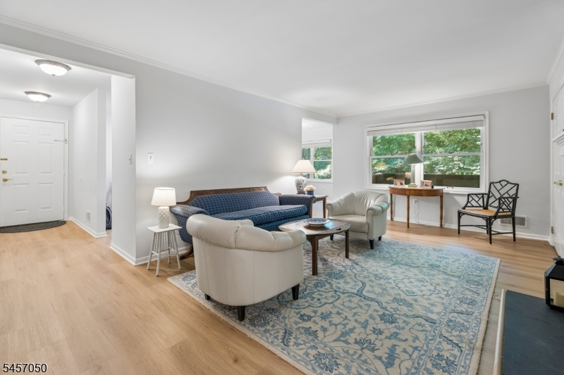 15 Heritage Dr A Property Photo 6