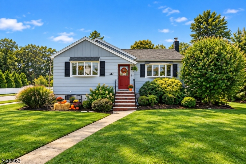 317 Newark Pompton Tpke Property Photo 1