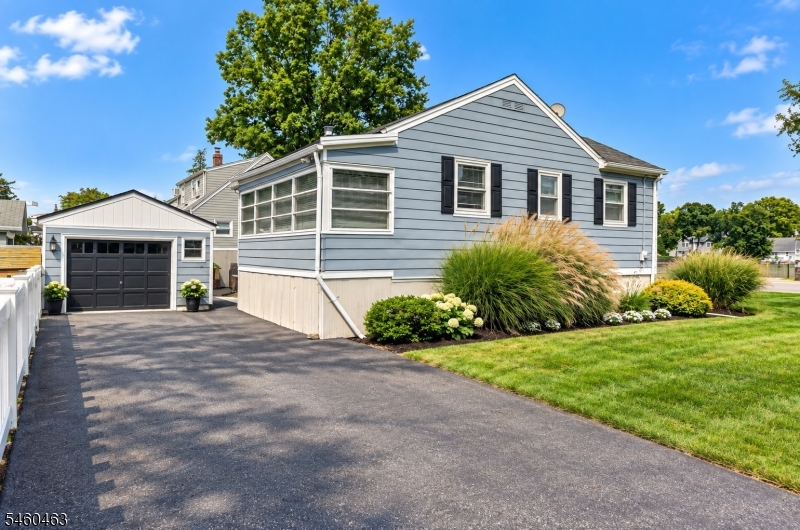 317 Newark Pompton Tpke Property Photo 17