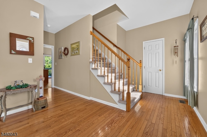 3 Cobblewood Ct Property Photo 4