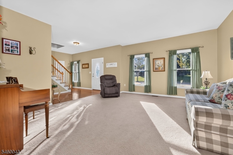 3 Cobblewood Ct Property Photo 7