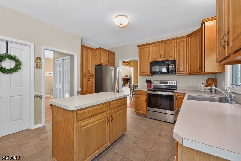 3 Cobblewood Ct Property Photo 13