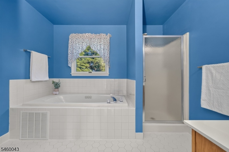 3 Cobblewood Ct Property Photo 25