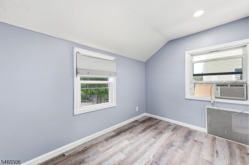 1079 Rose St Property Photo 19