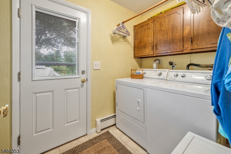 3 Bridle Ln Property Photo 16
