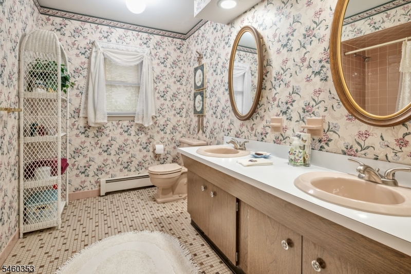 3 Bridle Ln Property Photo 21
