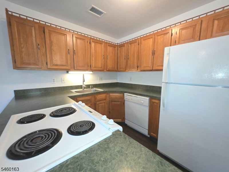 272 Us Highway 206 B Property Photo 13