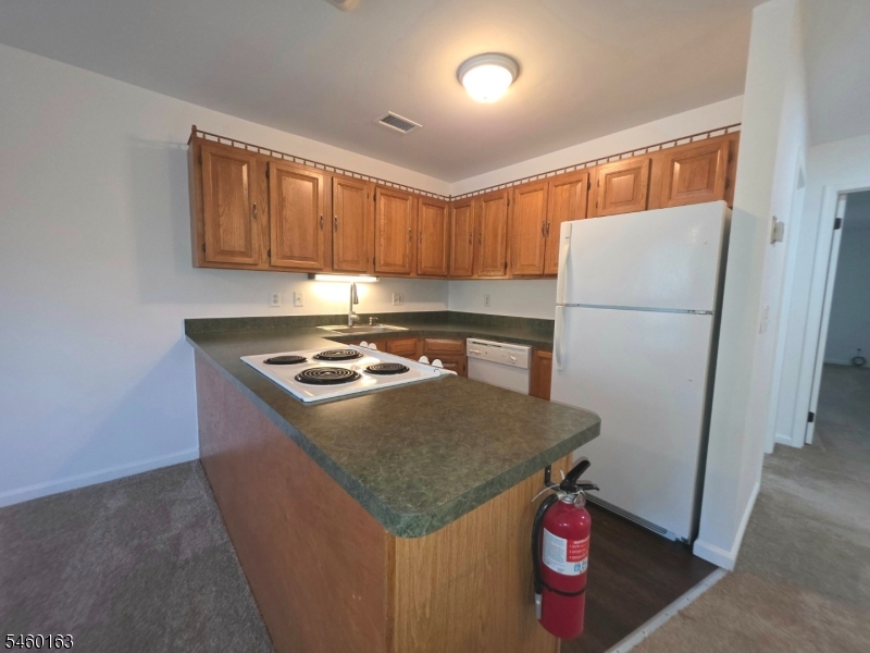 272 Us Highway 206 B Property Photo 14