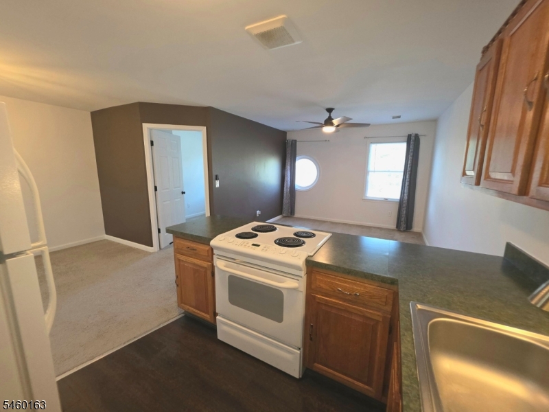 272 Us Highway 206 B Property Photo 16