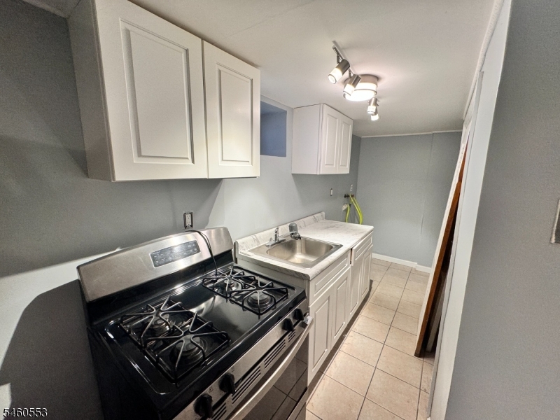 11 Joyce St Property Photo 22