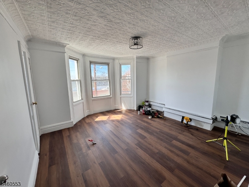 11 Joyce St Property Photo 30