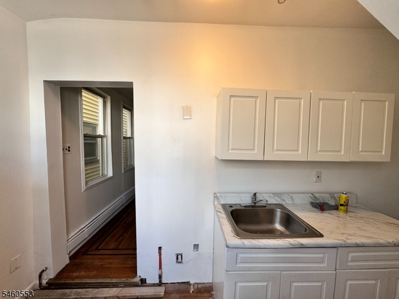 11 Joyce St Property Photo 36