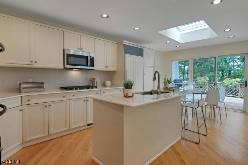7 Sharon Rd Property Photo 12