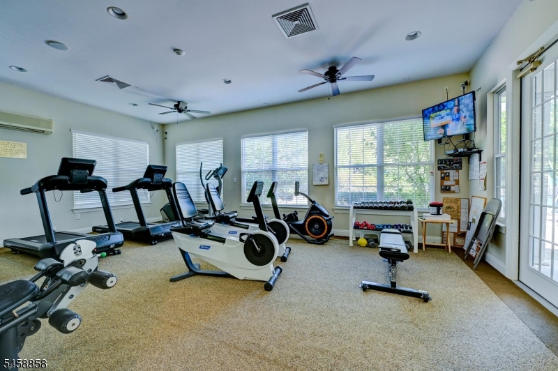 1409 Four Seasons Dr 1409 Property Photo 33