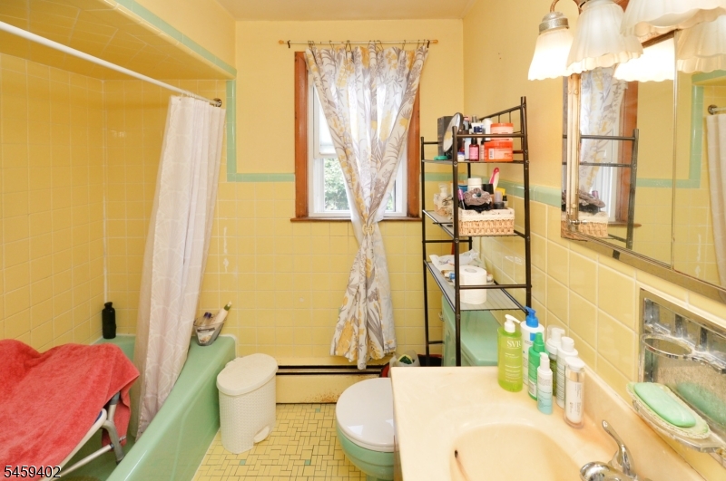 62 Knapp Ave Property Photo 23