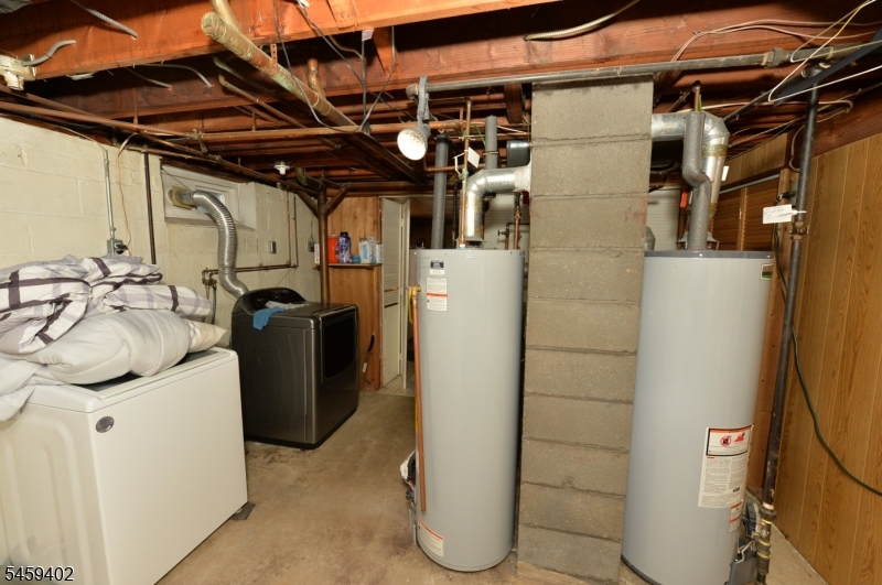 62 Knapp Ave Property Photo 24