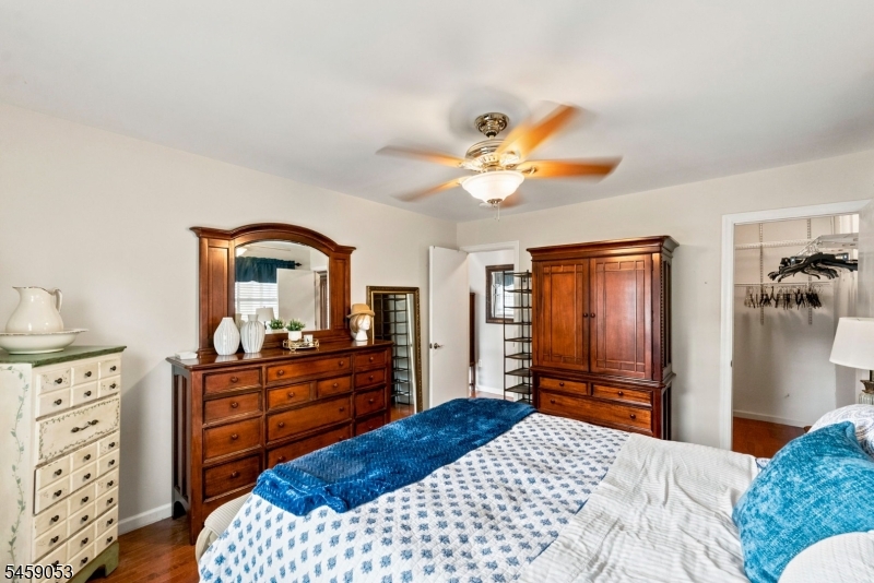 1135 Valley Rd Property Photo 12