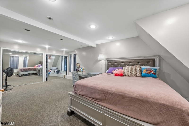 38 Nairn Pl Property Photo 8