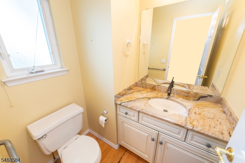 17 Constitution Ct Property Photo 19