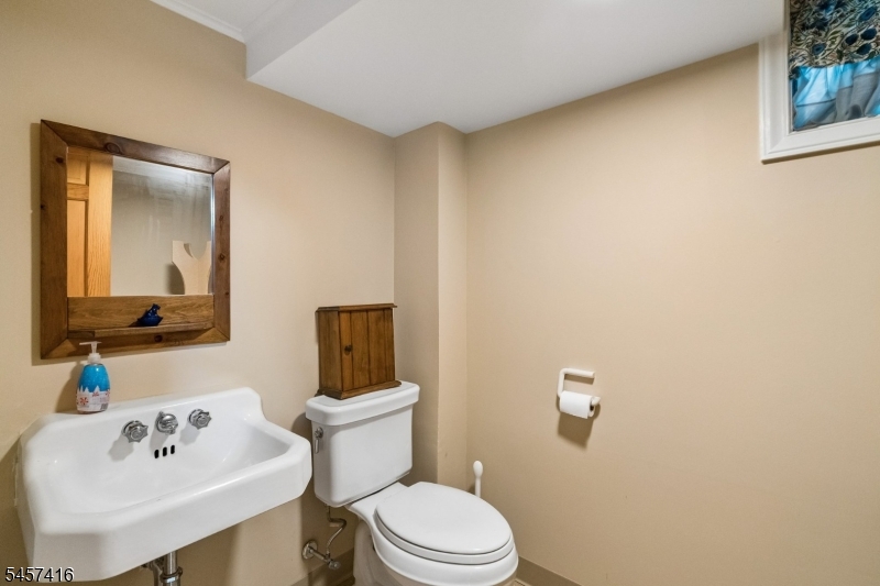 300 Oak Ridge Ave Property Photo 21