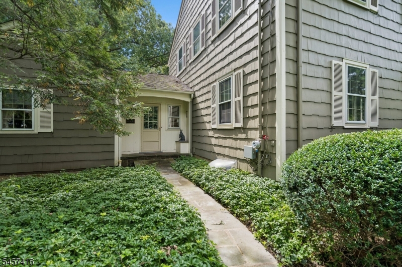300 Oak Ridge Ave Property Photo 40