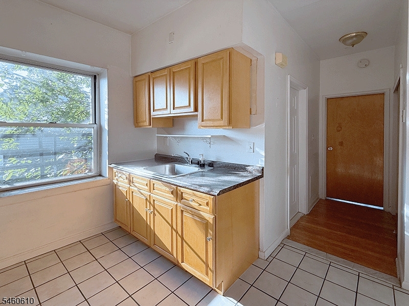 109 William St 8 Property Photo 2
