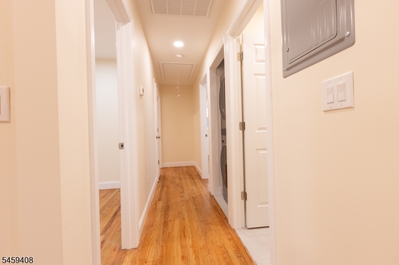 375 Broad St 2 Property Photo 11
