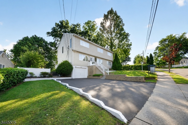 181 Livingston St Property Photo 4